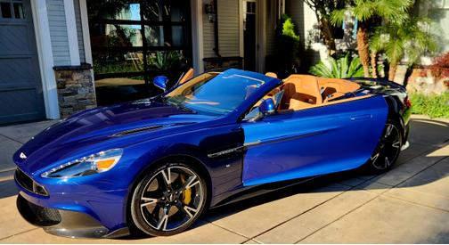 2018 Aston Martin Vanquish Volante S