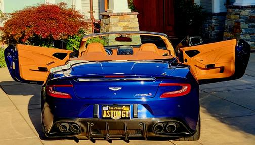 2018 Aston Martin Vanquish Volante S