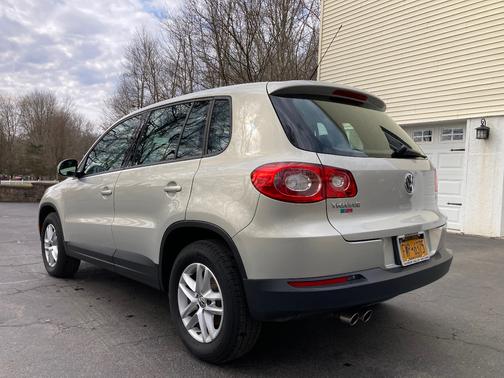 2011 Volkswagen Tiguan S