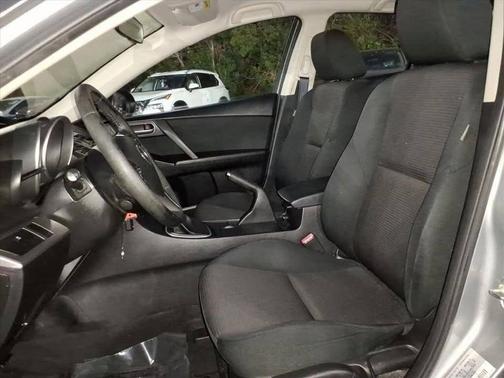 2012 Mazda Mazda3 i Touring