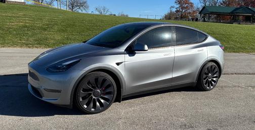 2024 Tesla Model Y Performance