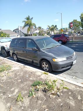Green 2000 Honda Odyssey LX