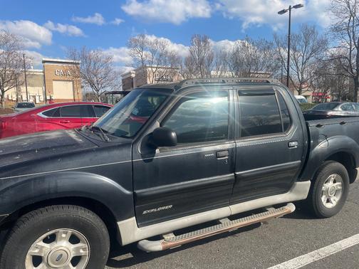 Blue 2001 Ford Explorer Sport Trac Base