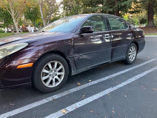 Red 2004 Lexus ES 330 Base