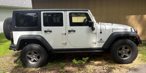 White 2014 Jeep Wrangler Unlimited Rubicon