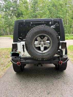 White 2014 Jeep Wrangler Unlimited Rubicon