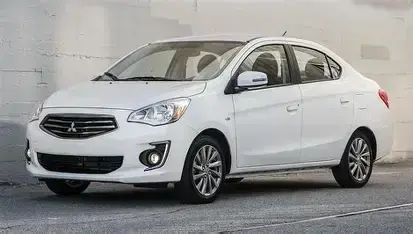 White 2019 Mitsubishi Mirage G4 RF