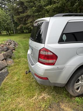 Silver 2009 Mercedes-Benz GL-Class GL 450 4MATIC