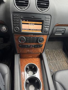 Silver 2009 Mercedes-Benz GL-Class GL 450 4MATIC