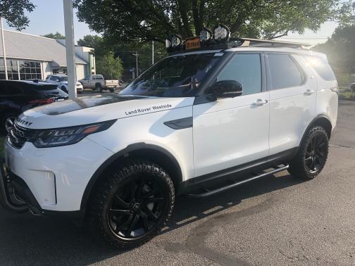 Photo 1 of 5 of 2020 Land Rover Discovery HSE