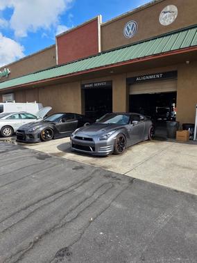 Gray 2009 Nissan GT-R Premium