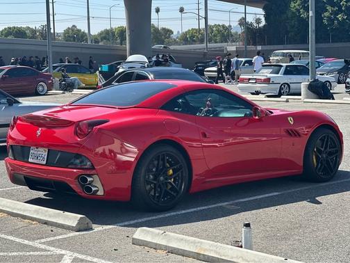 2010 Ferrari California Base