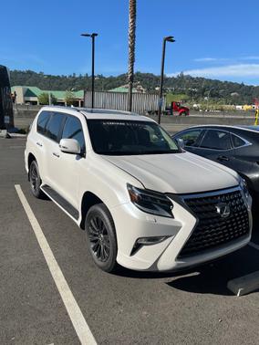 White 2023 Lexus GX 460 Luxury