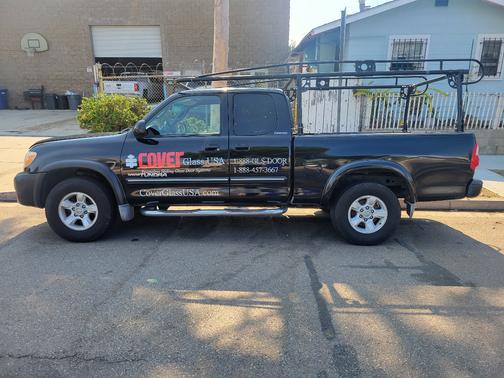 Black 2005 Toyota Tundra Limited Access Cab