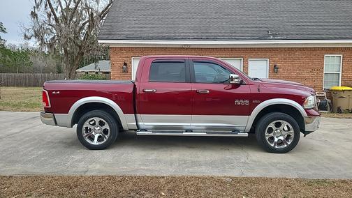 2017 RAM 1500 Laramie