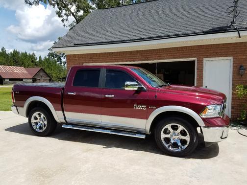 2017 RAM 1500 Laramie