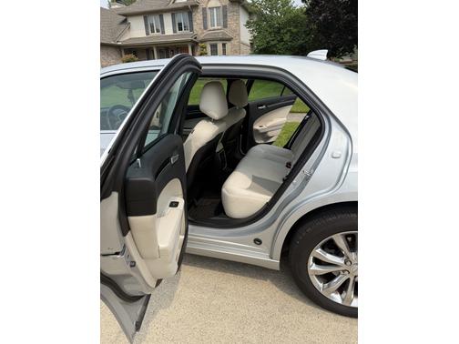 2019 Chrysler 300 Touring