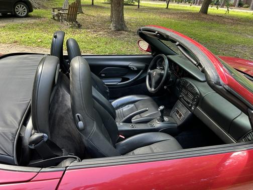 2001 Porsche Boxster Base