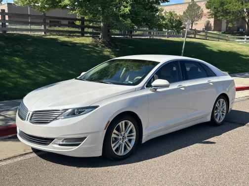 2014 Lincoln MKZ Hybrid Base