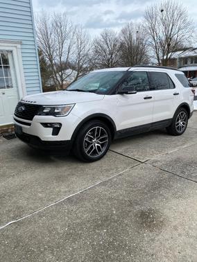 White 2018 Ford Explorer Sport