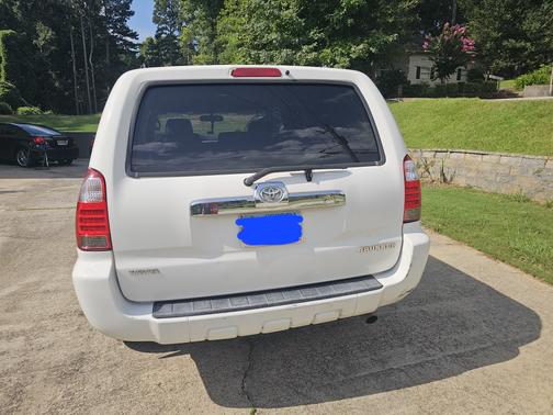 White 2006 Toyota 4Runner SR5