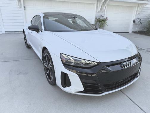 2022 Audi e-tron GT Prestige