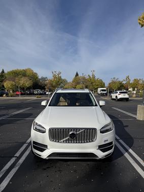 2016 Volvo XC90 Hybrid T8 Inscription