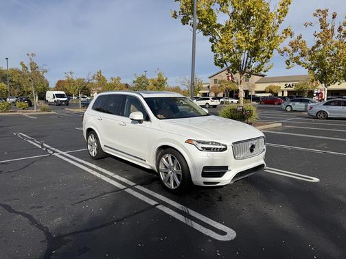 2016 Volvo XC90 Hybrid T8 Inscription