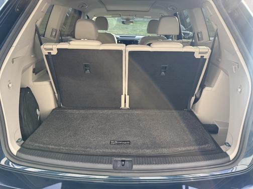 Blue 2021 Volkswagen Atlas 3.6L SEL Premium