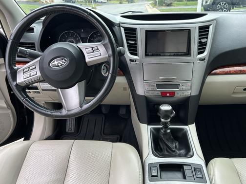 2010 Subaru Legacy 2.5 GT Limited