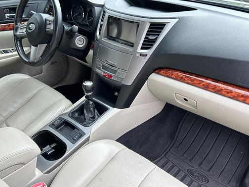 2010 Subaru Legacy 2.5 GT Limited