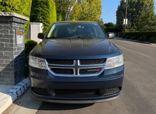 Blue 2015 Dodge Journey SE