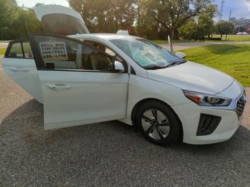 2022 Hyundai IONIQ Hybrid Blue