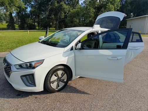 2022 Hyundai IONIQ Hybrid Blue