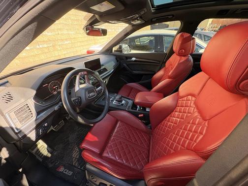 Blue 2018 Audi SQ5 3.0T Prestige