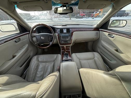 2007 Cadillac DTS Base