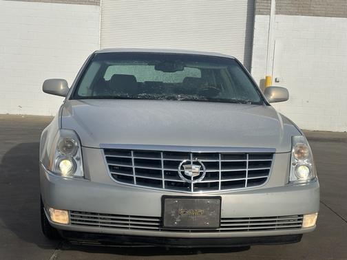 2007 Cadillac DTS Base