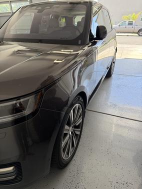 2023 Land Rover Range Rover P400 SE SWB