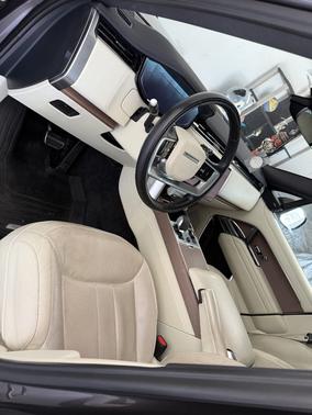 2023 Land Rover Range Rover P400 SE SWB
