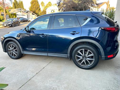 Blue 2018 Mazda CX-5 Grand Touring