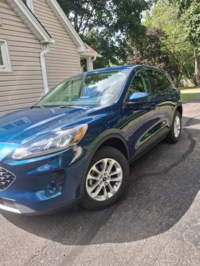 Green 2020 Ford Escape SE