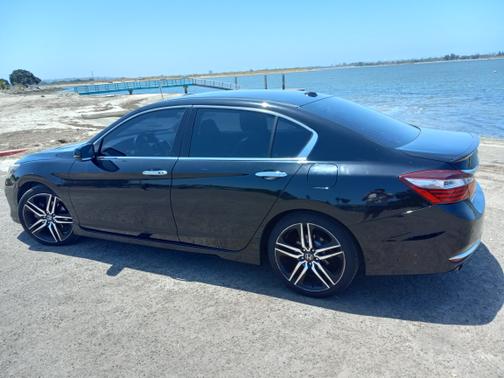 2017 Honda Accord Touring
