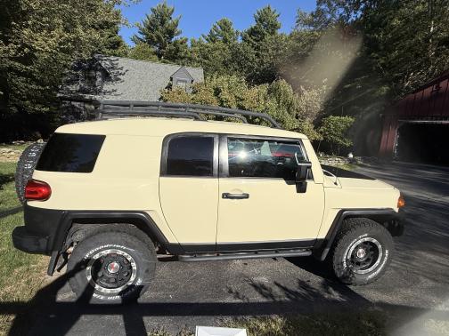 2010 Toyota FJ Cruiser Base