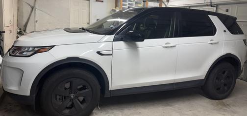 White 2022 Land Rover Discovery Sport S