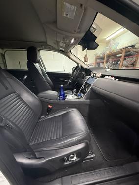 White 2022 Land Rover Discovery Sport S