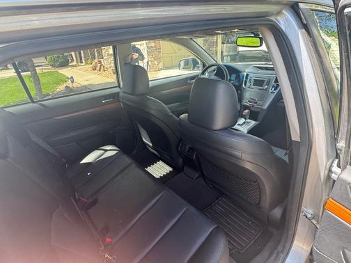 Silver 2013 Subaru Outback 3.6R Limited