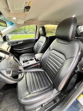 Blue 2019 Ford Edge SEL