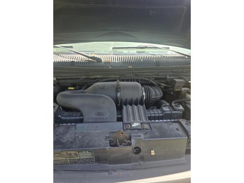 2004 Ford E350 Super Duty Base