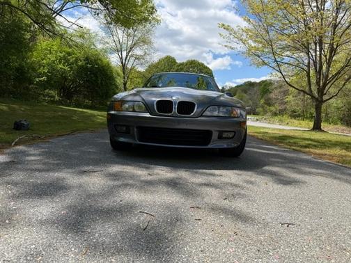 Gray 1999 BMW Z3 2.3 Roadster