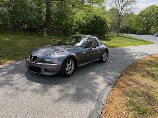 Gray 1999 BMW Z3 2.3 Roadster